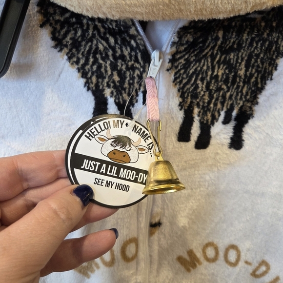 Just a Lil Moo-dy Highland Cow Jumpsuit Pajamas XS Women's New Costume Plush - Picture 5 of 15